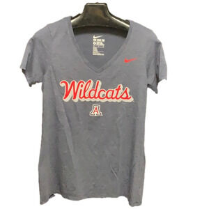 NIKE Arizona Wildcats vneck T-shirt